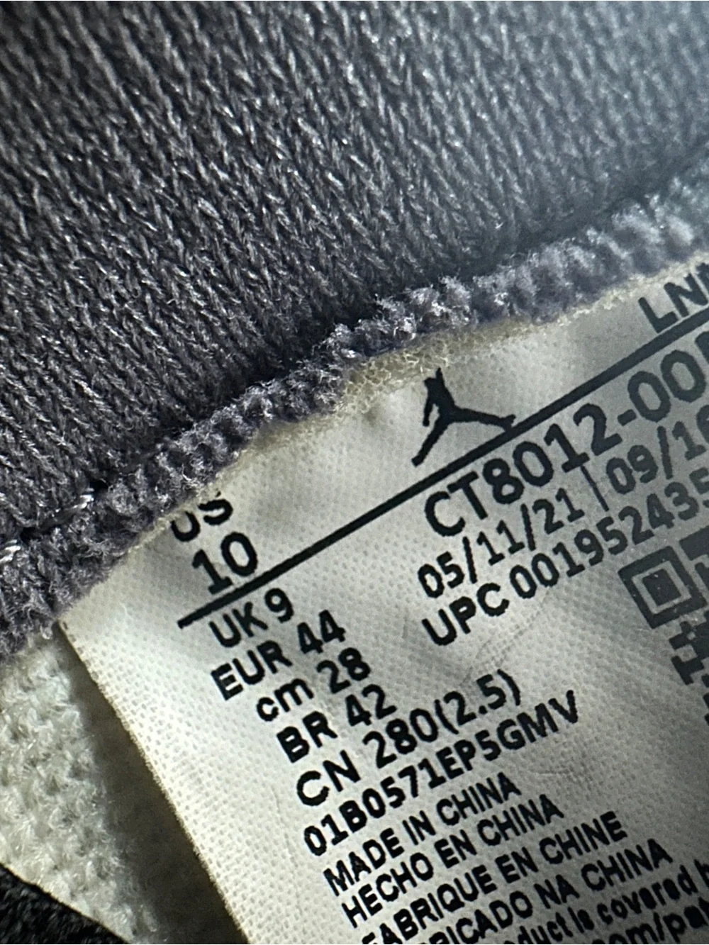 Nike Air Jordan 11 Retro 'Cool Grey'